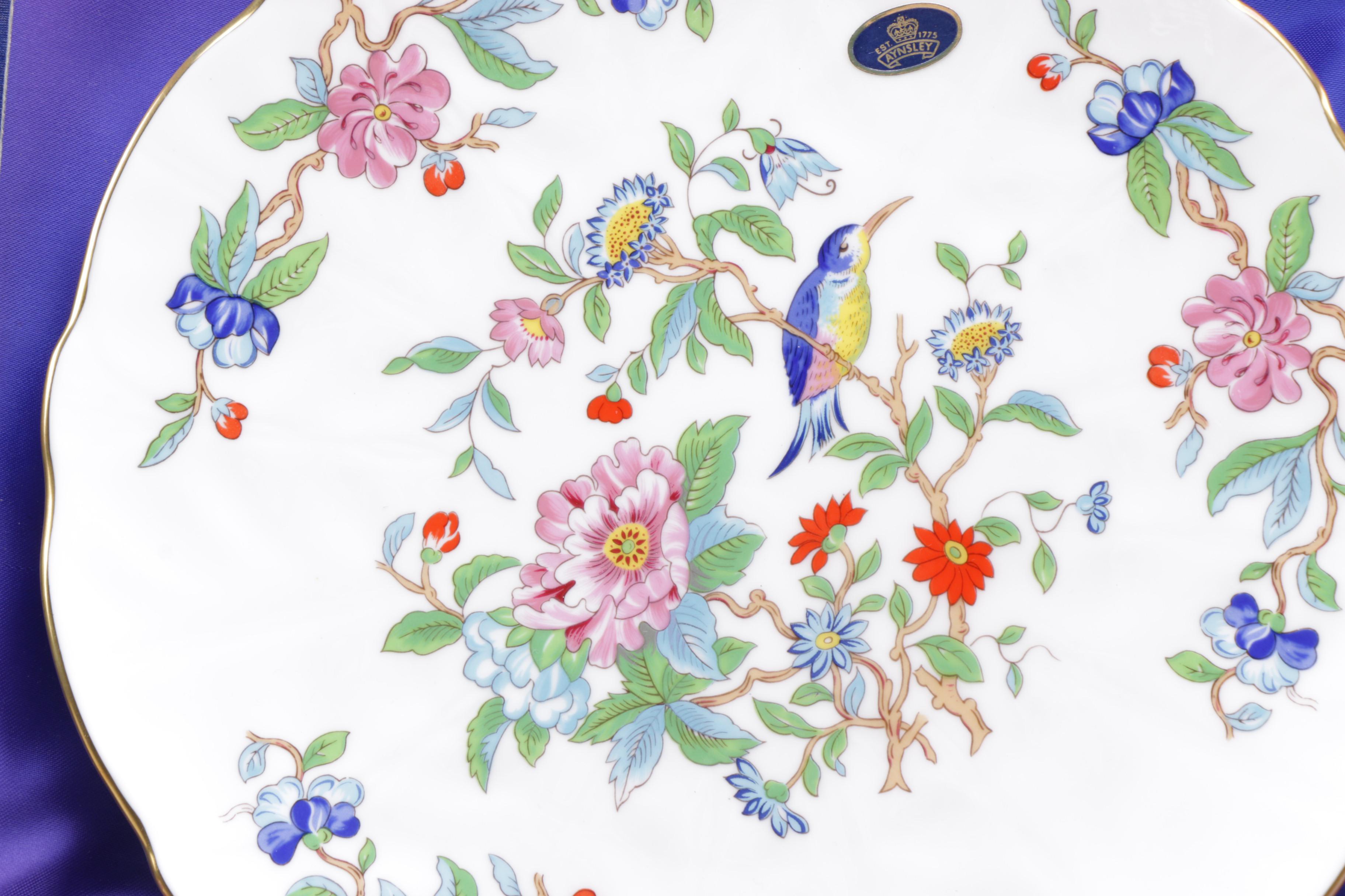 Aynsley "Pembroke" Reproduction Porcelain Plate with Matching Knife