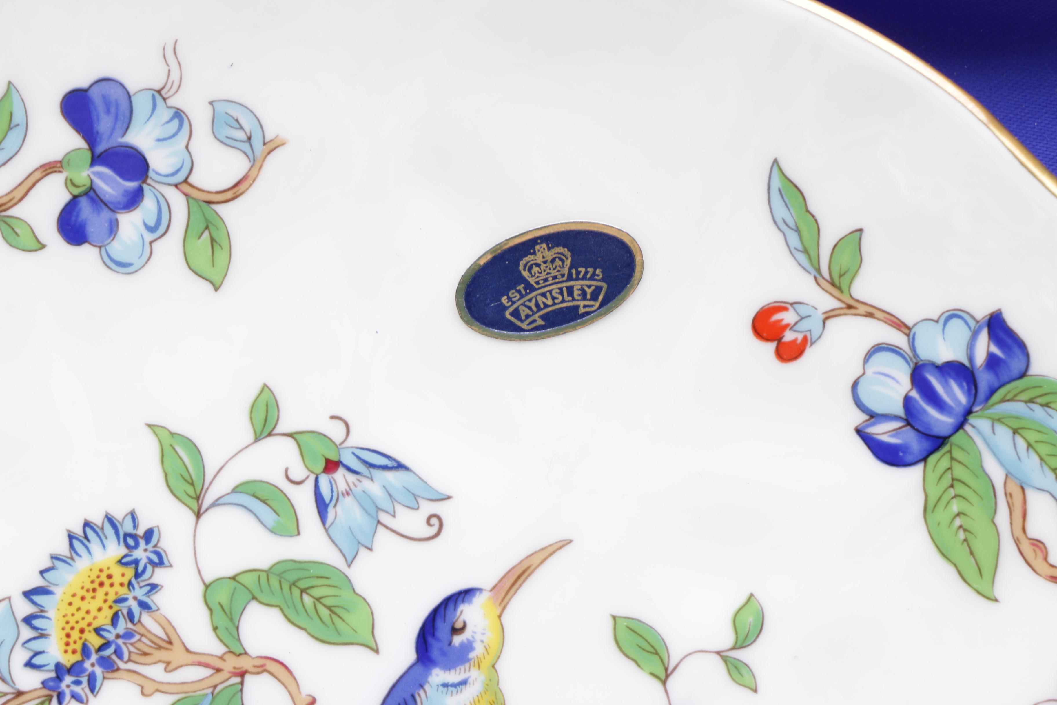 Aynsley "Pembroke" Reproduction Porcelain Plate with Matching Knife