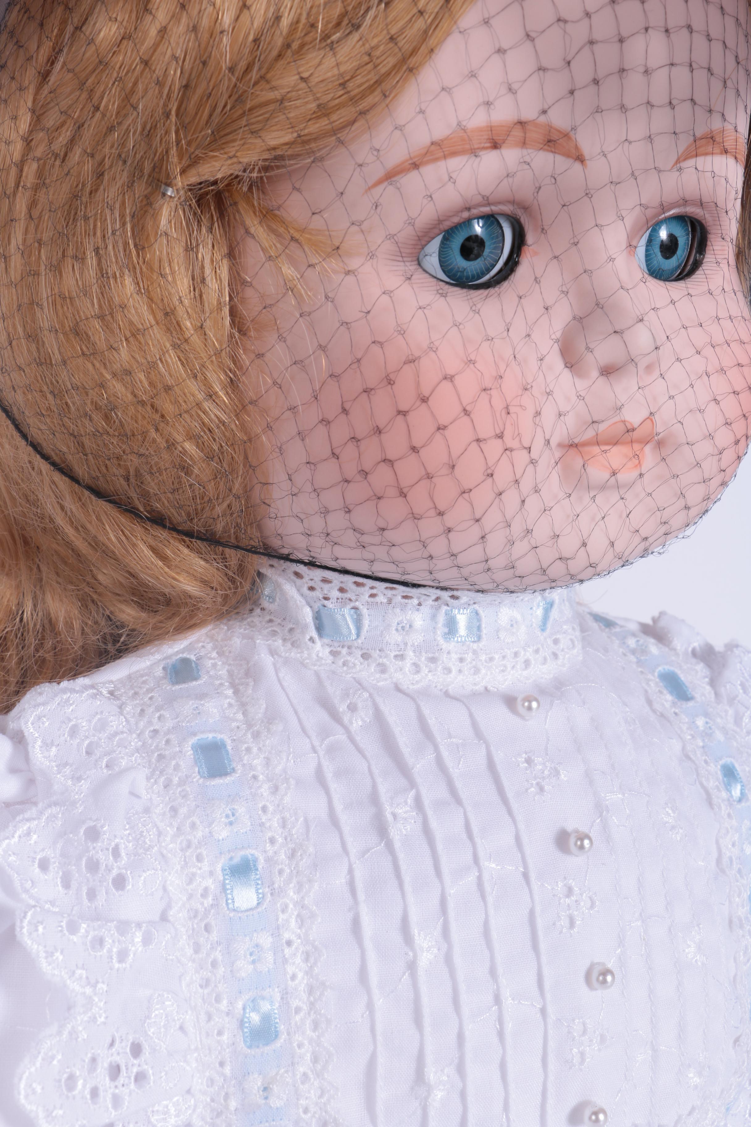 Victoria Ashlea Porcelain Musical Collector Doll