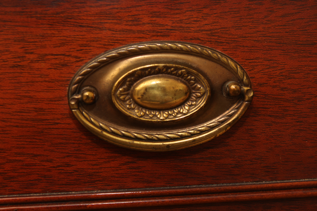 Vintage Hepplewhite Style Mahogany Bow Front Dresser with Mirror by Bassett