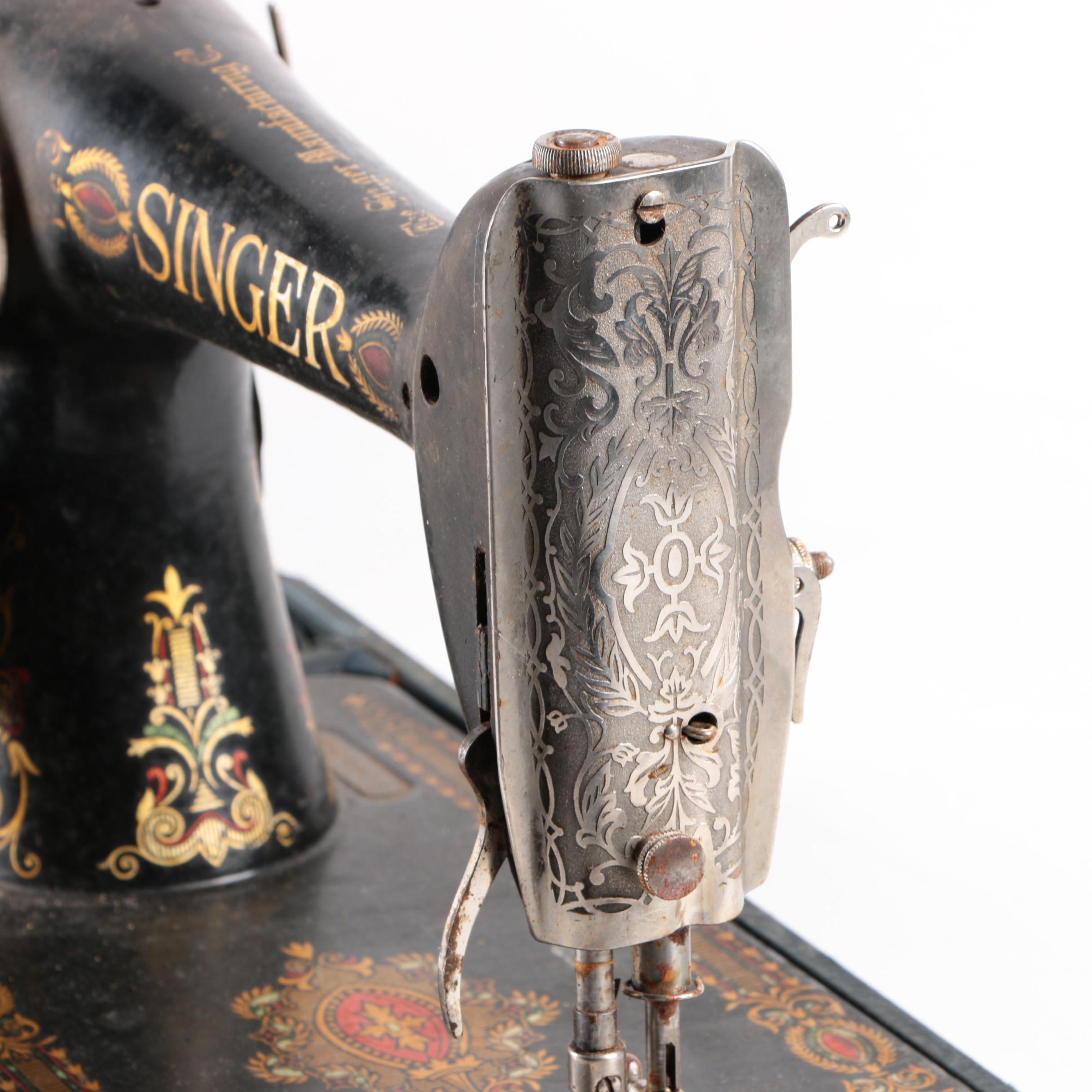 Early 20th Century Singer Sewing Machine