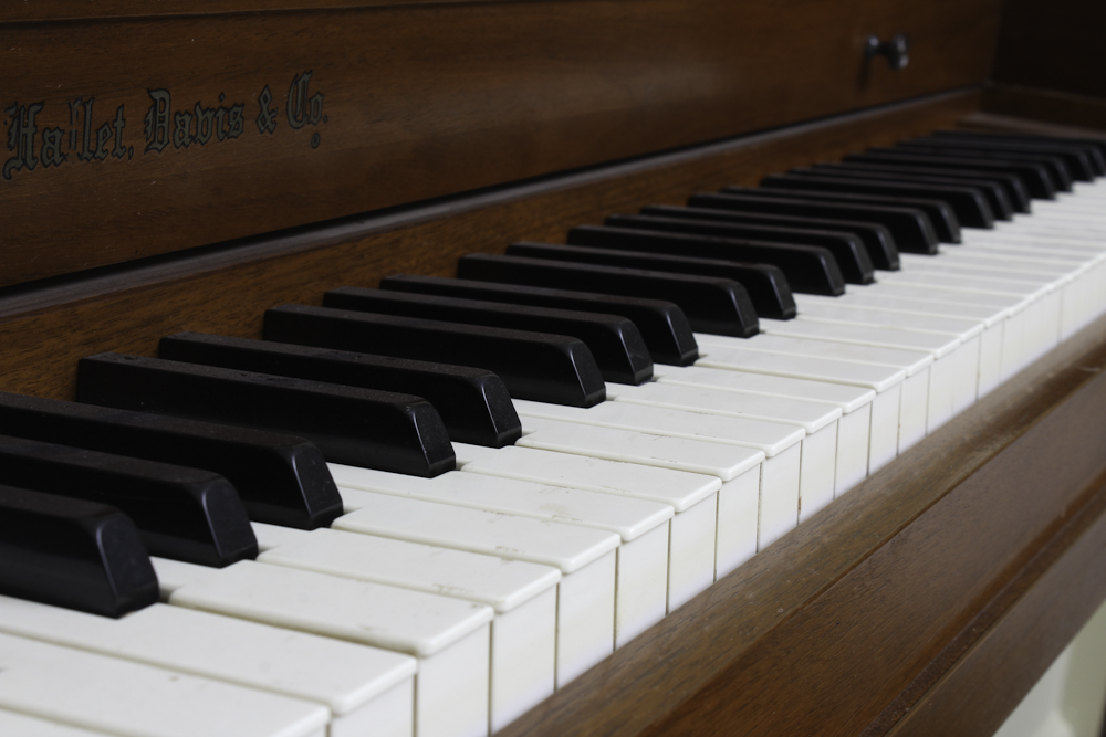 Hallet, Davis & Co. Console Piano