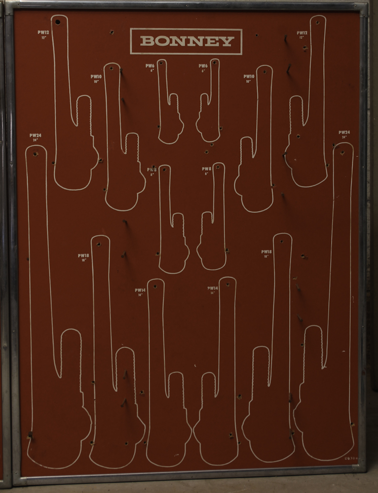 Bonney Tool Hanging Wall Shelf