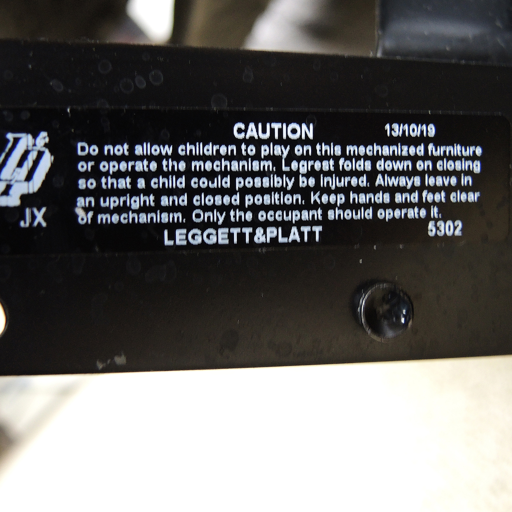 Leggett & Platt Leather Reclining Sofa