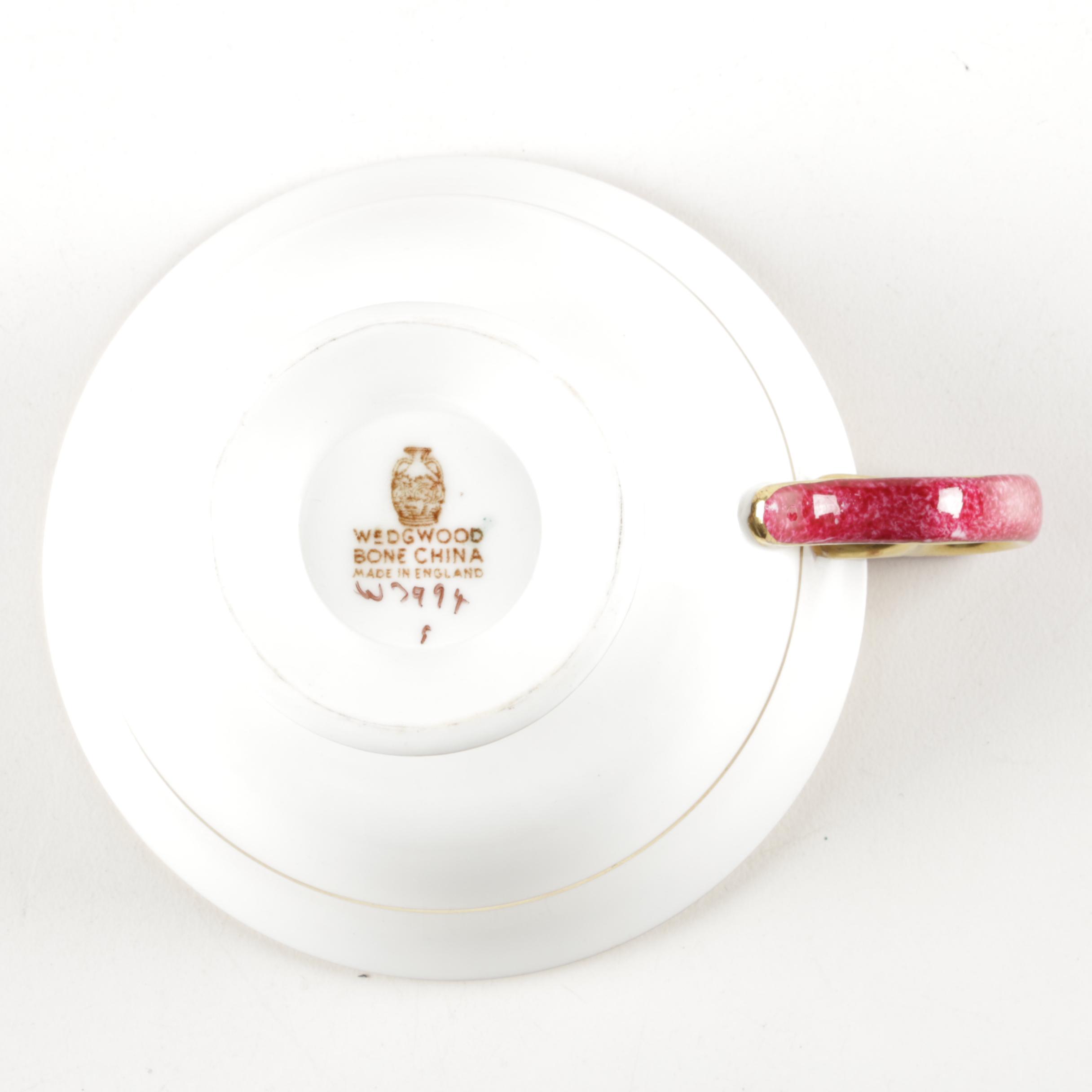 Wedgwood Porcelain Teacups and Saucers Featuring "Williamsburg Potpourri"