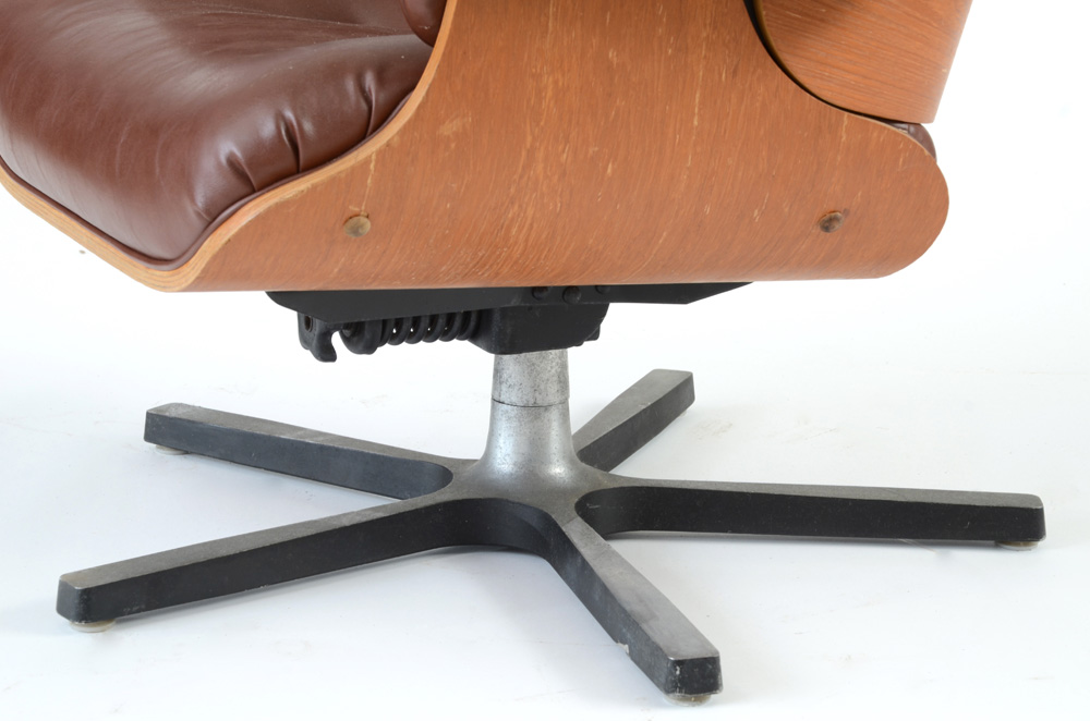 Eames Style Lounge Chair