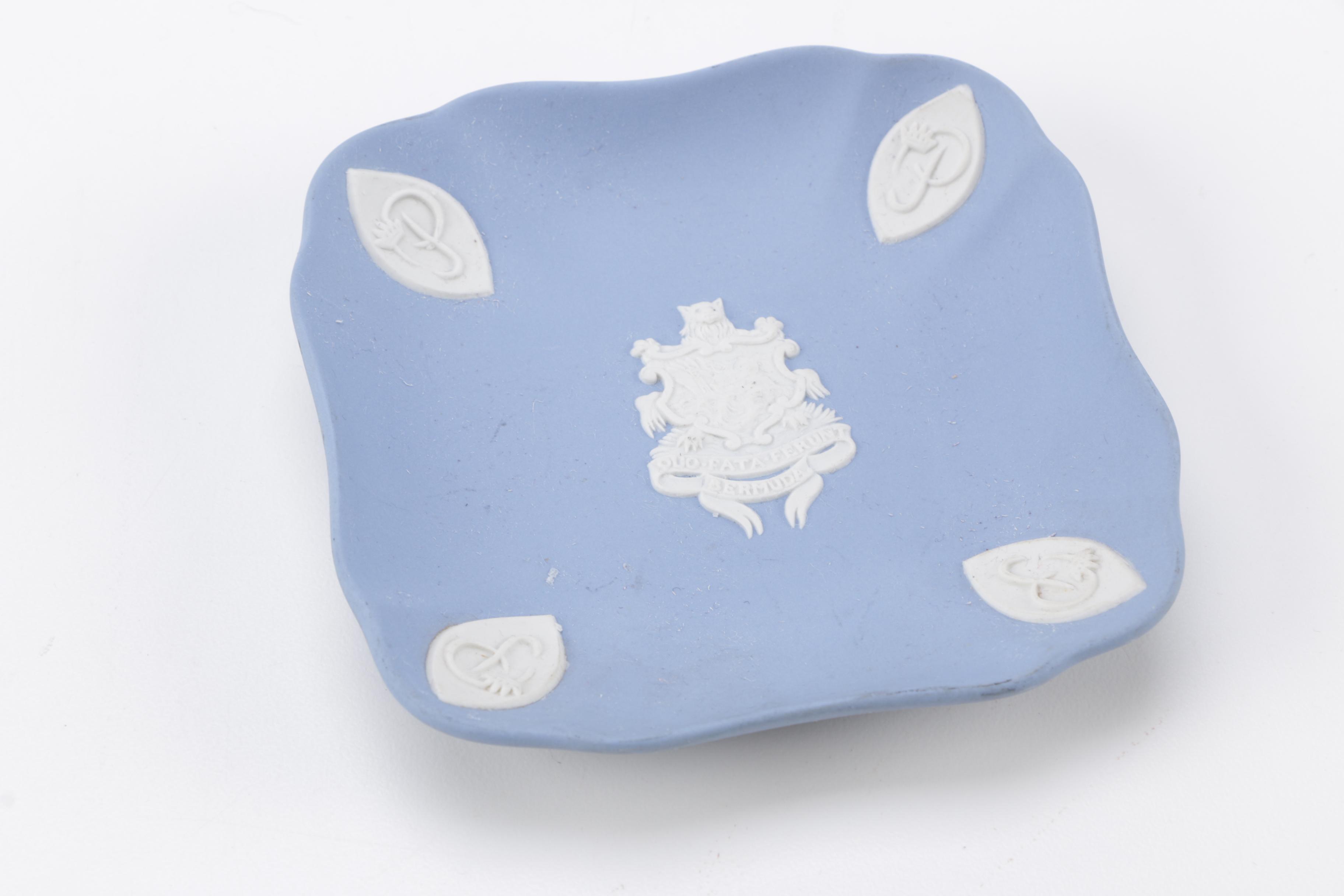 Decorative Armorial Plates Featuring Wedgwood