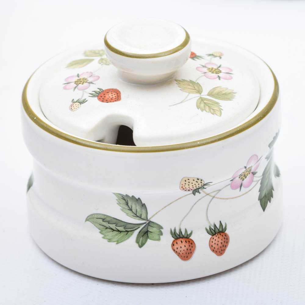 Wedgwood "Wild Strawberry" Oven to Table Bakeware