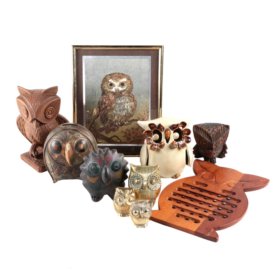 Assortment of Owl Decor