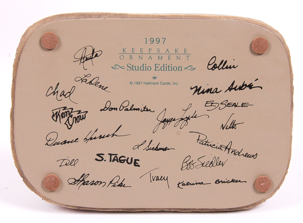 Hallmark Keepsake Studio Edition Tabletop Display