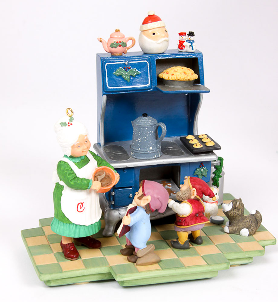 1995 and 1996Hallmark Keepsake Signature Collection Signed Pieces