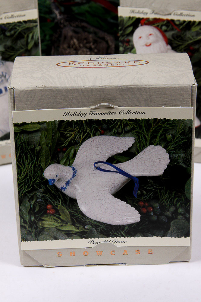 Hallmark Keepsake 1994 Showcase Ornaments