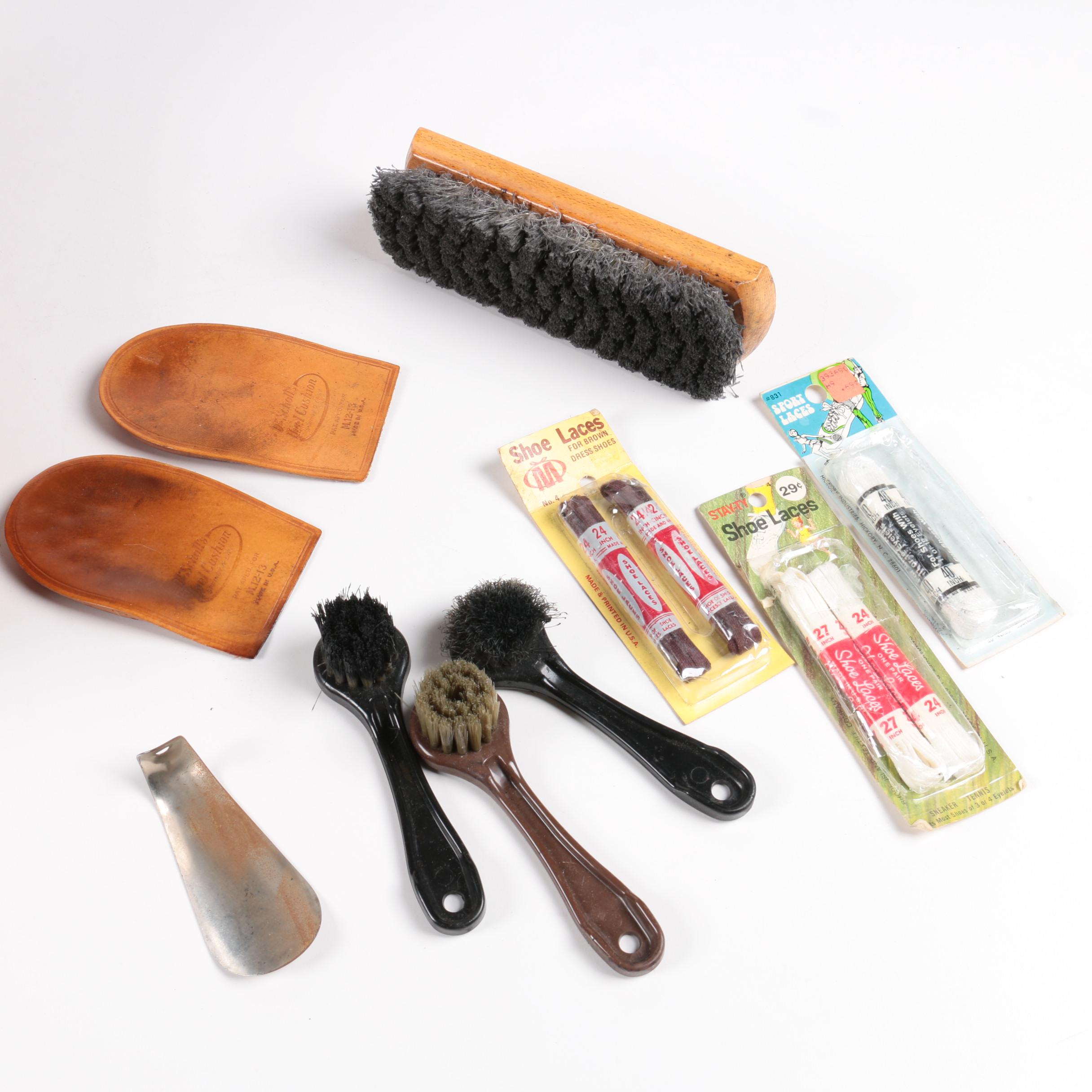 Vintage Griffin Shinemaster Cedar Shoe Shine Box with Tools