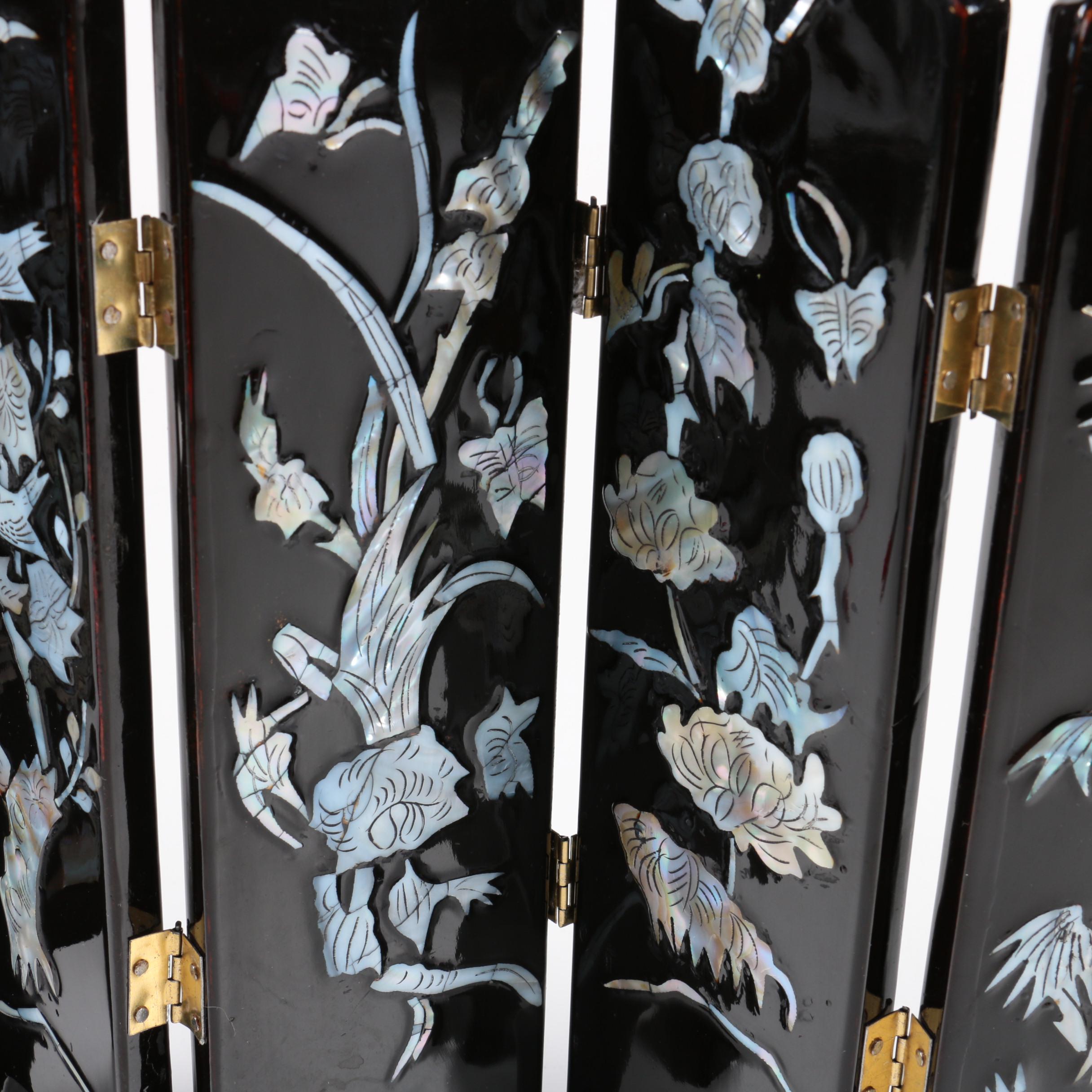 Asian Style Tabletop Folding Screen