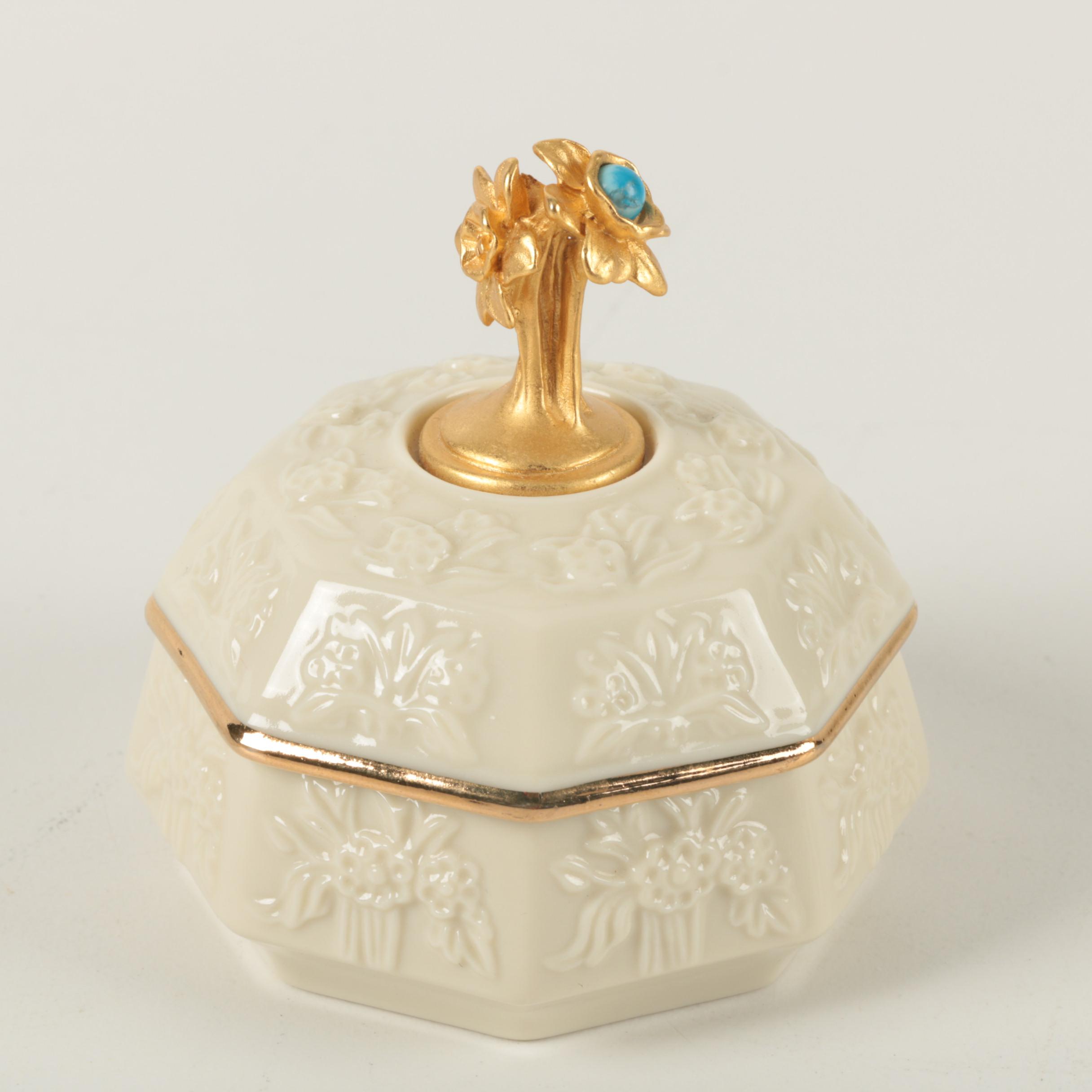 Lenox "Pooh's Treasure of Honey" Trinket Box