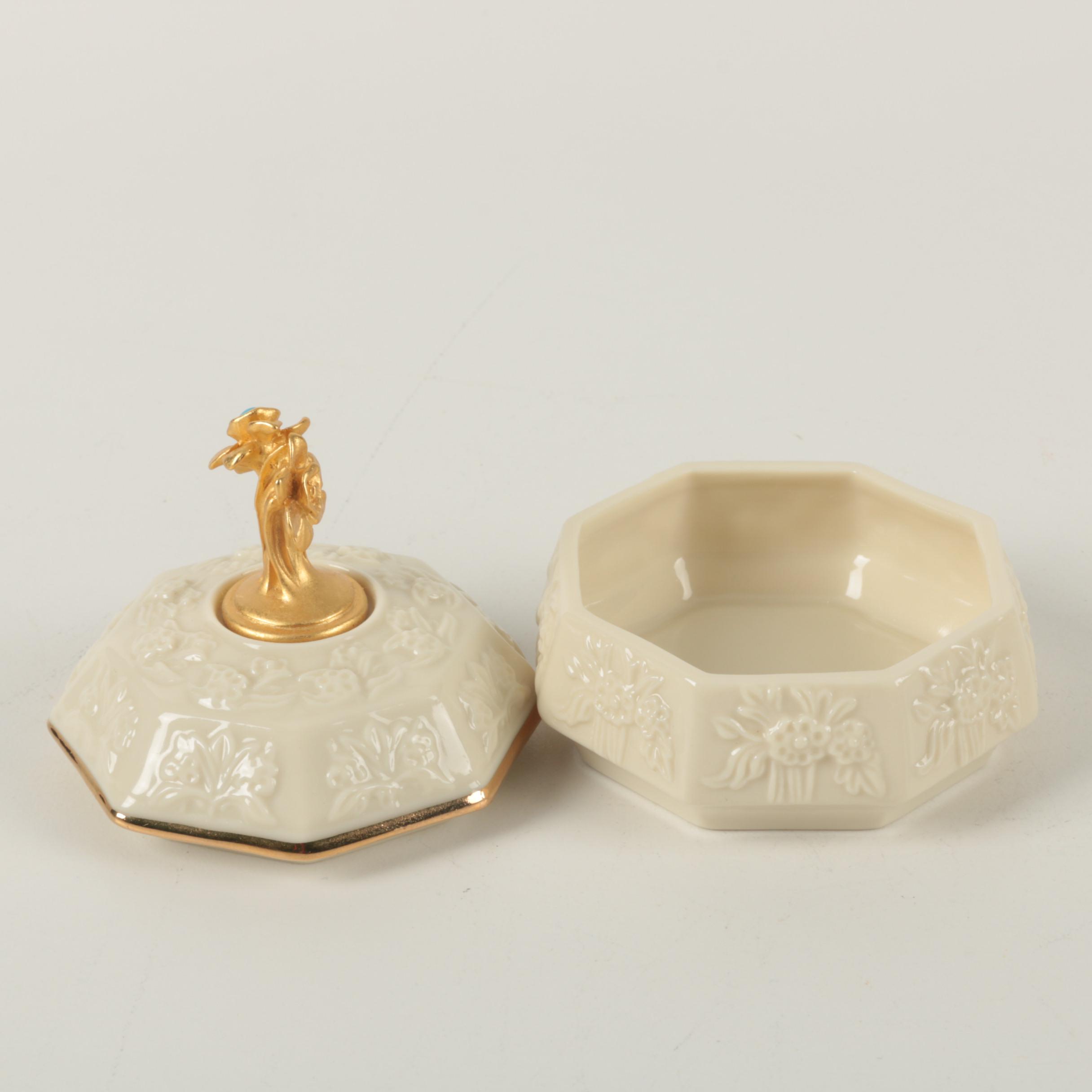 Lenox "Pooh's Treasure of Honey" Trinket Box