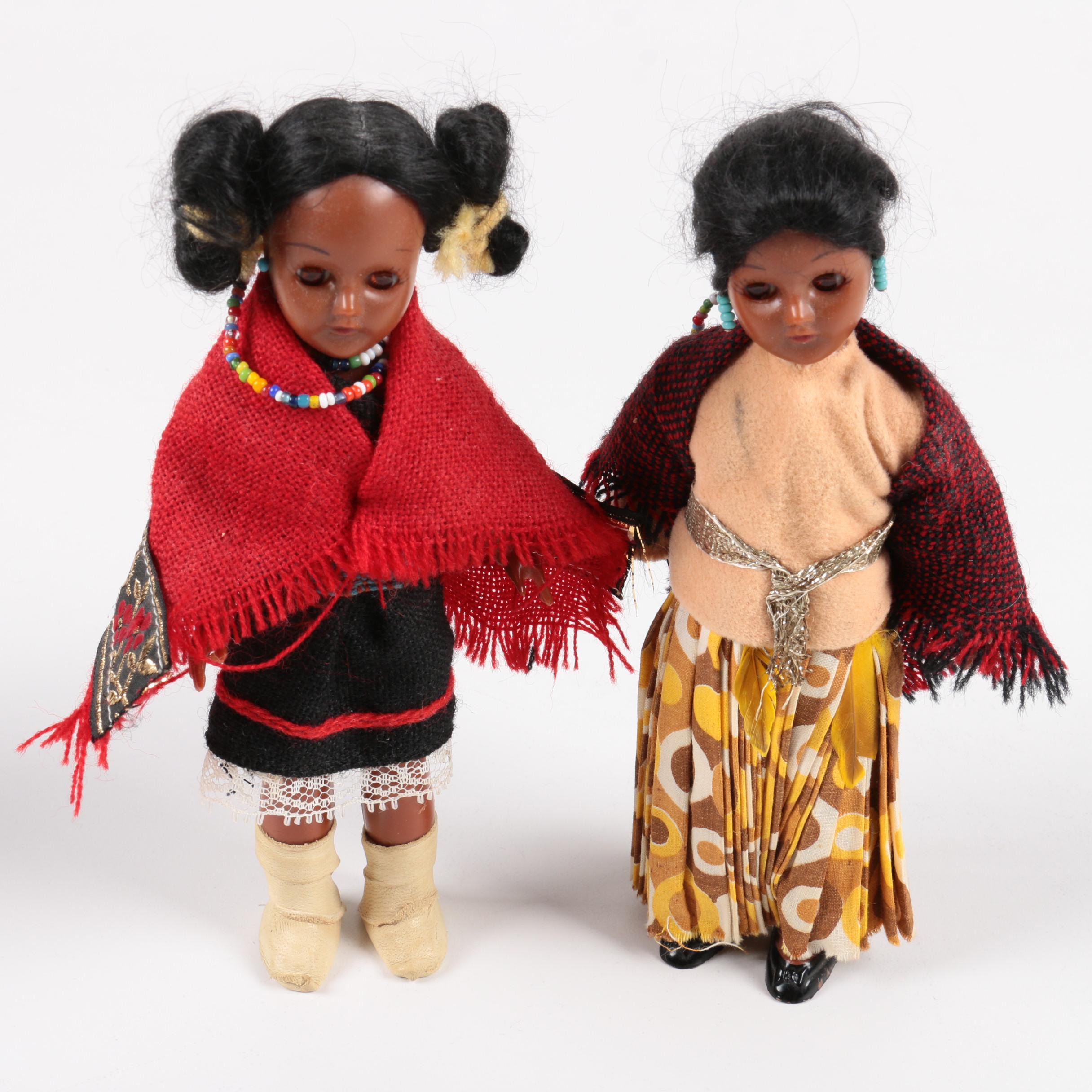 Dolls with Sand Art Vase