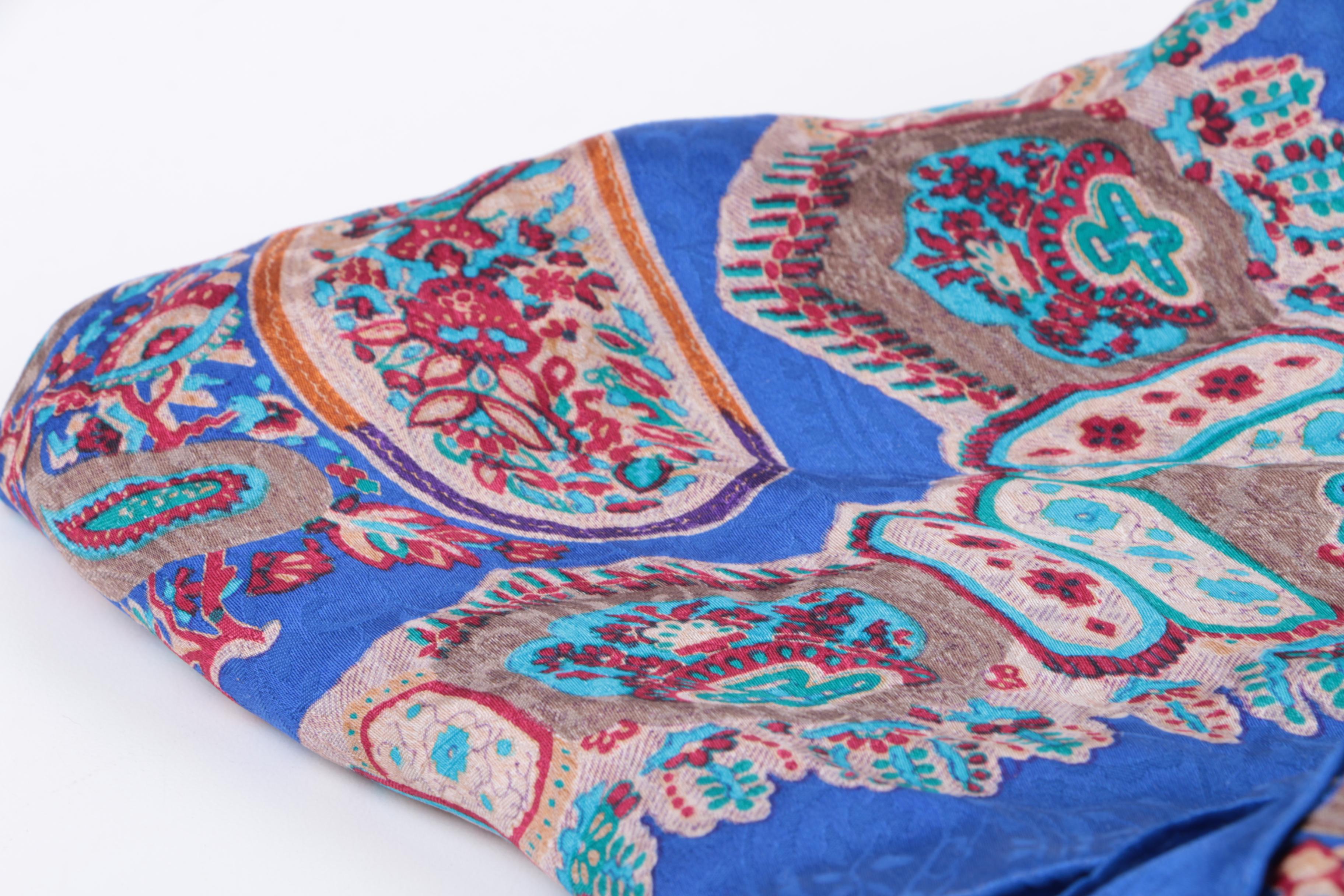 Fashion Scarf Assortment