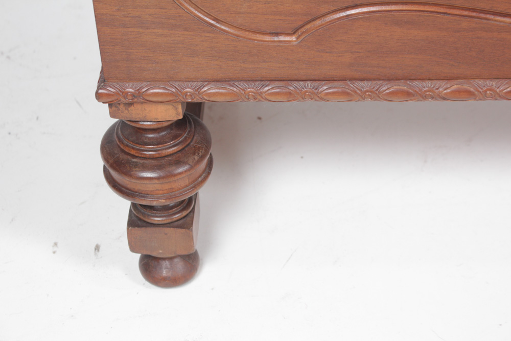 Vintage Caswell Runyan Cedar Chest