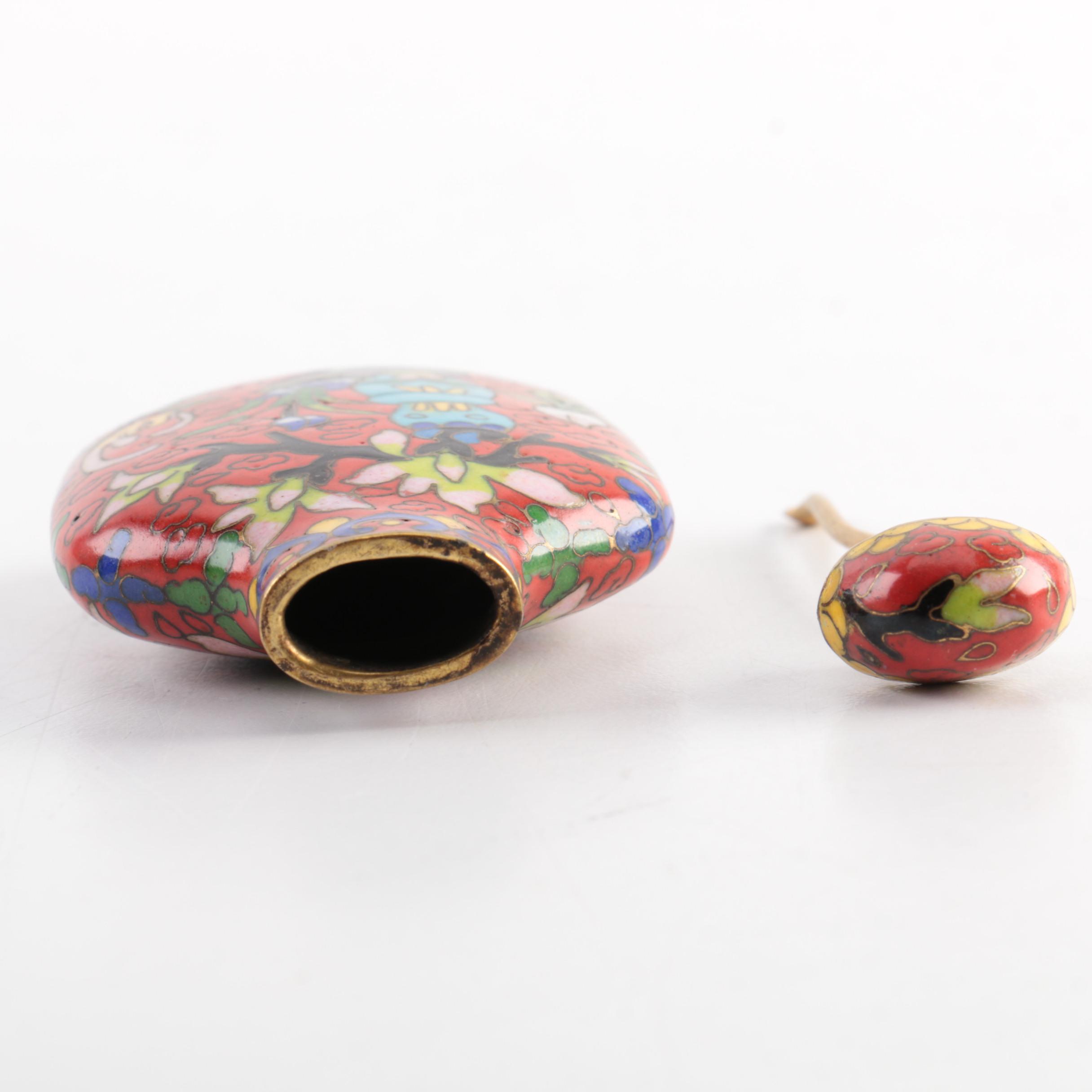Chinese Cloisonne Snuff Bottle