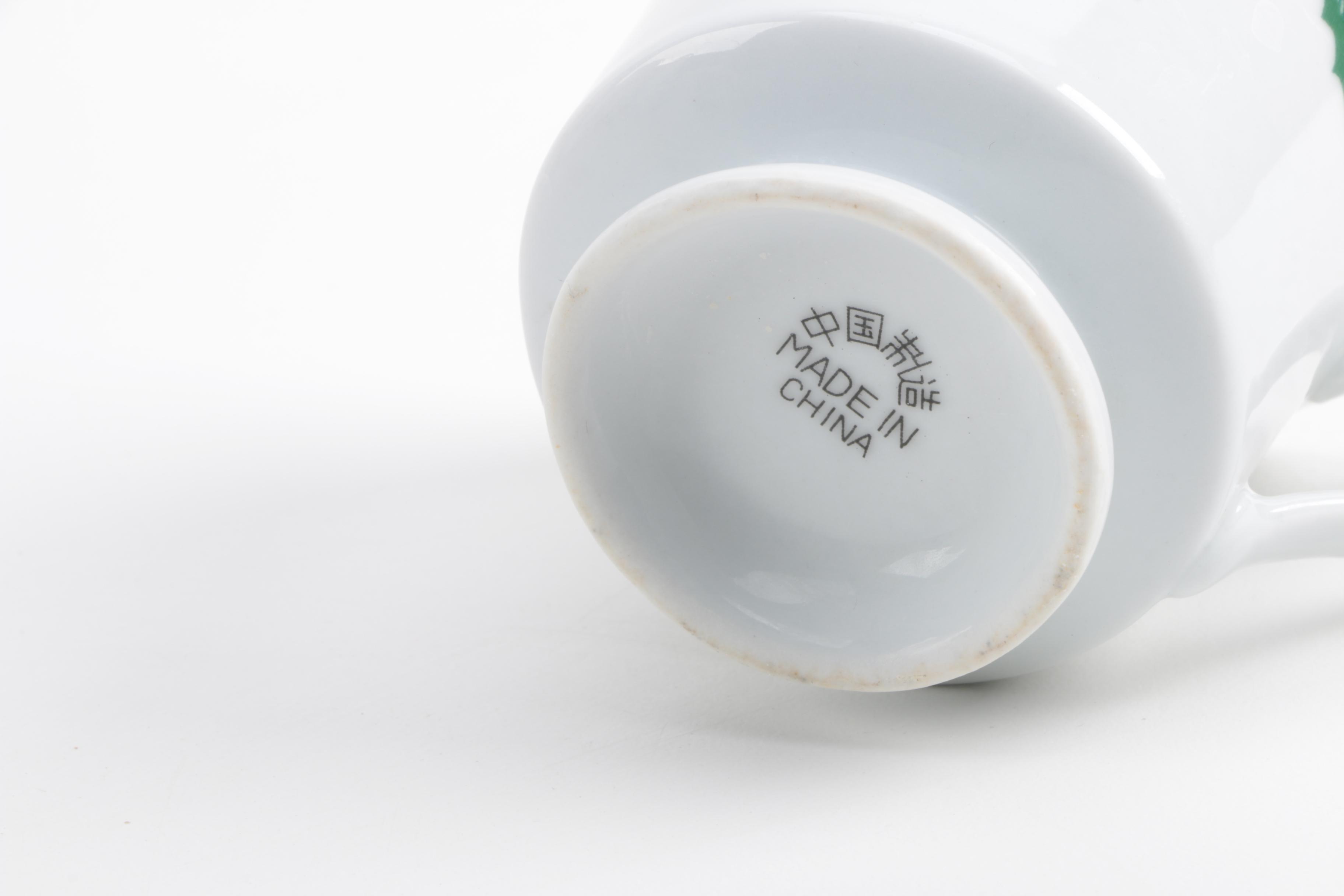 Chinese Holly and Berry Porcelain Tableware