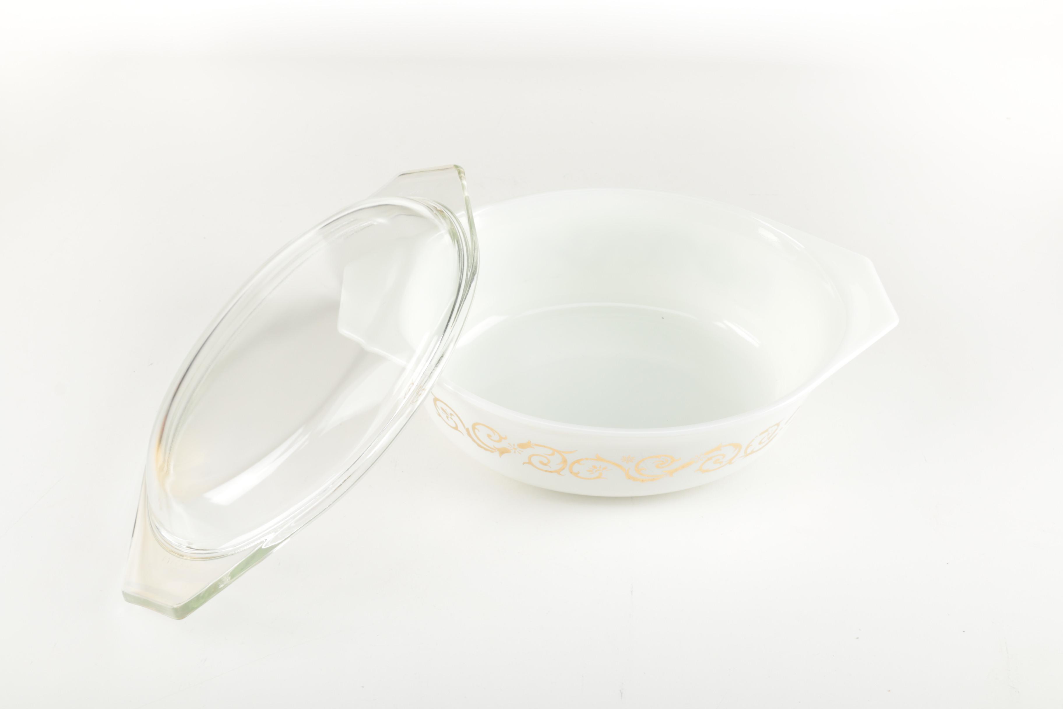 Vintage Mixing Bowls and Casserole