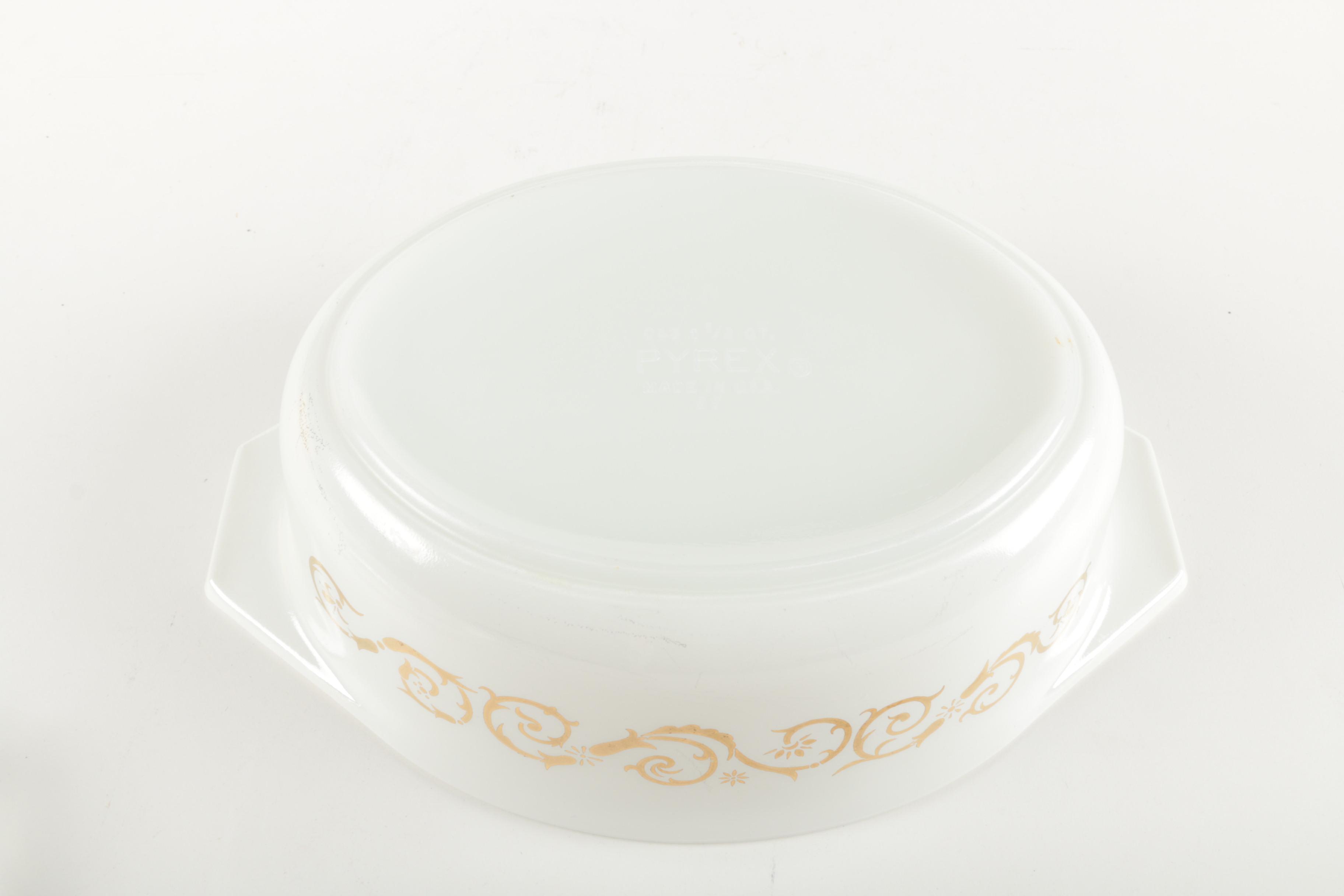 Vintage Mixing Bowls and Casserole