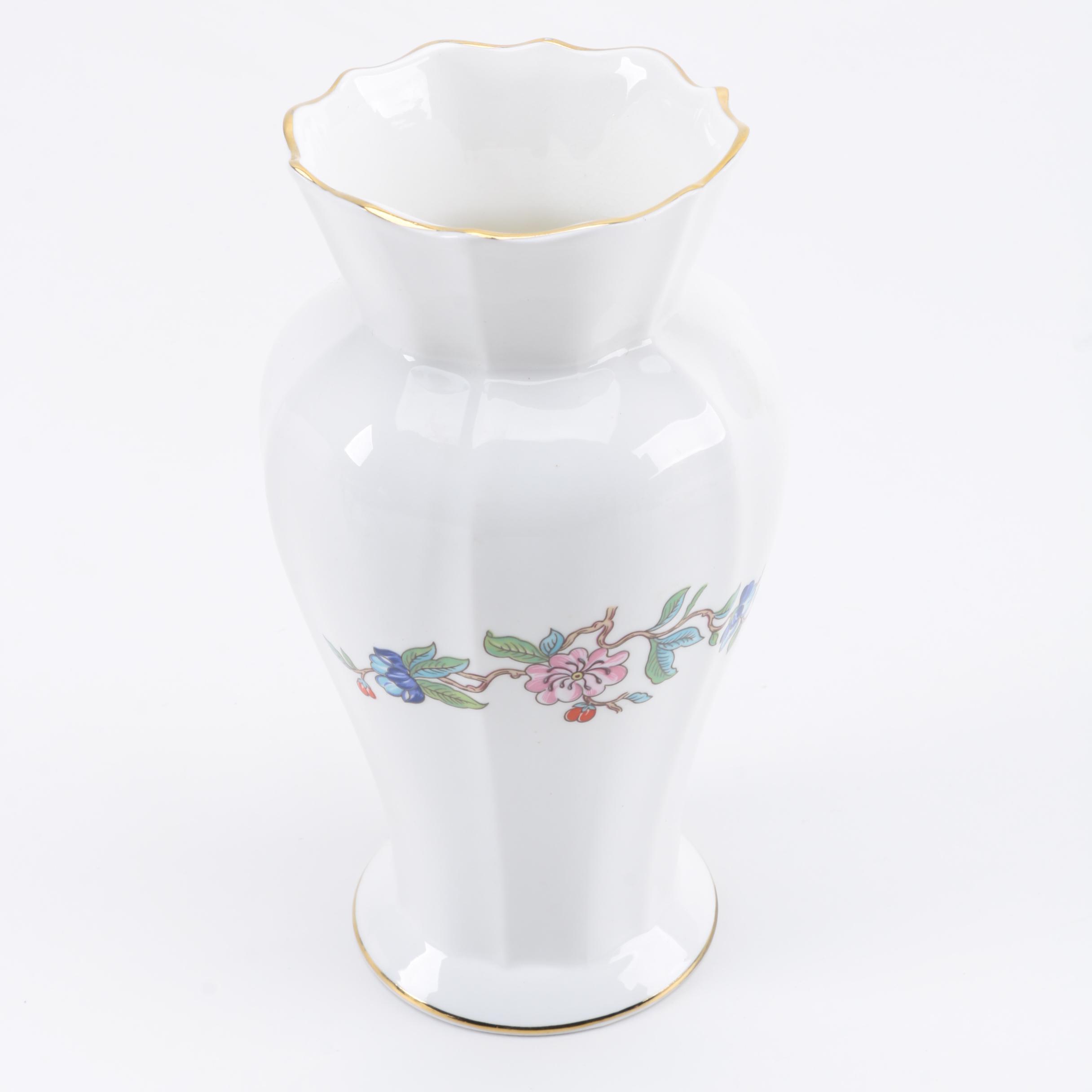 Aynsley "Pembroke" Fine Bone China Assortment