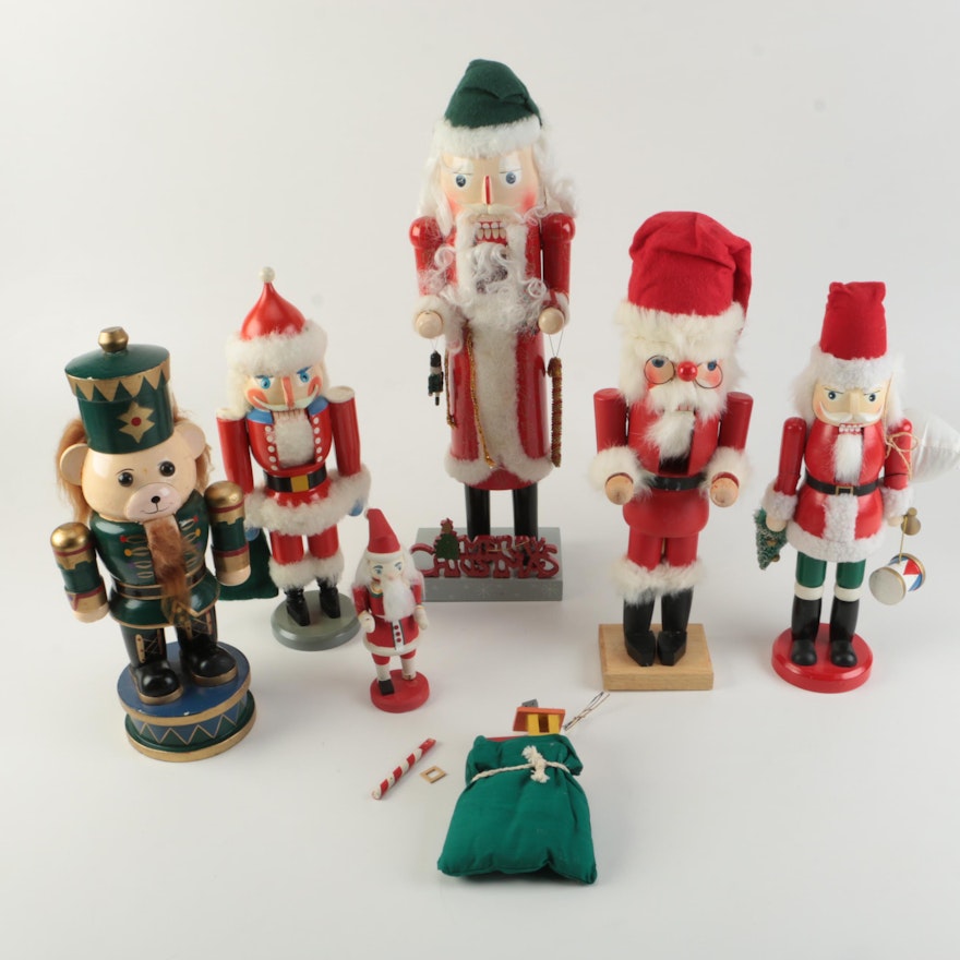 Christmas Themes Wooden Nutcrackers Featuring Erzebirge