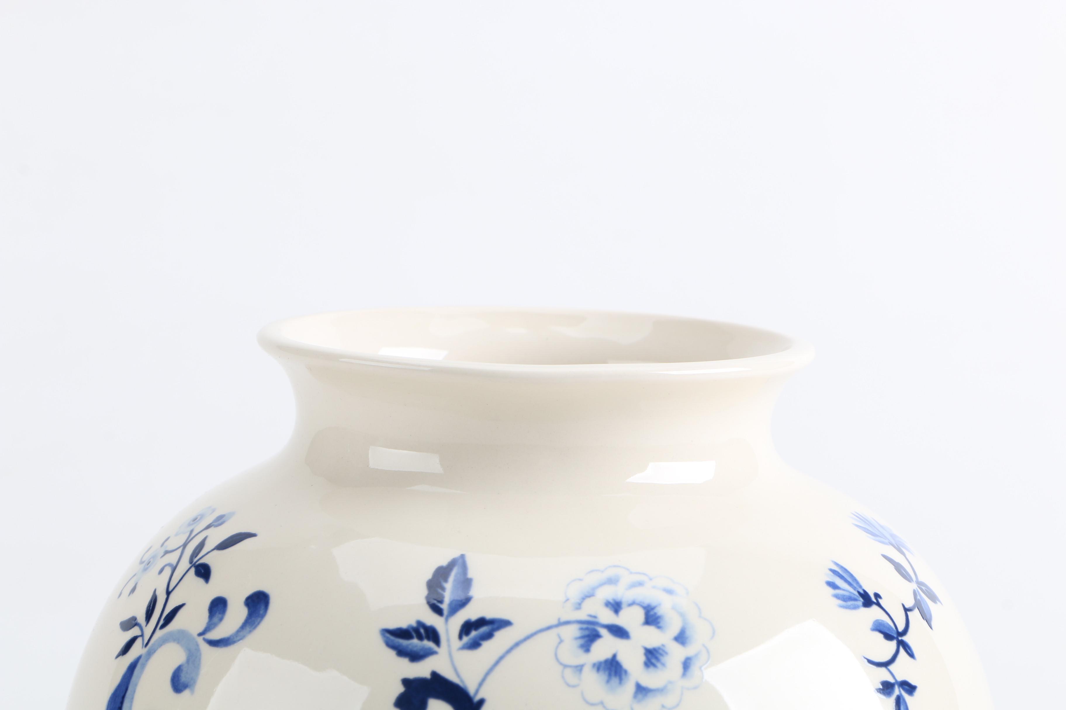 Vintage Wedgwood "Winthrop" Vase