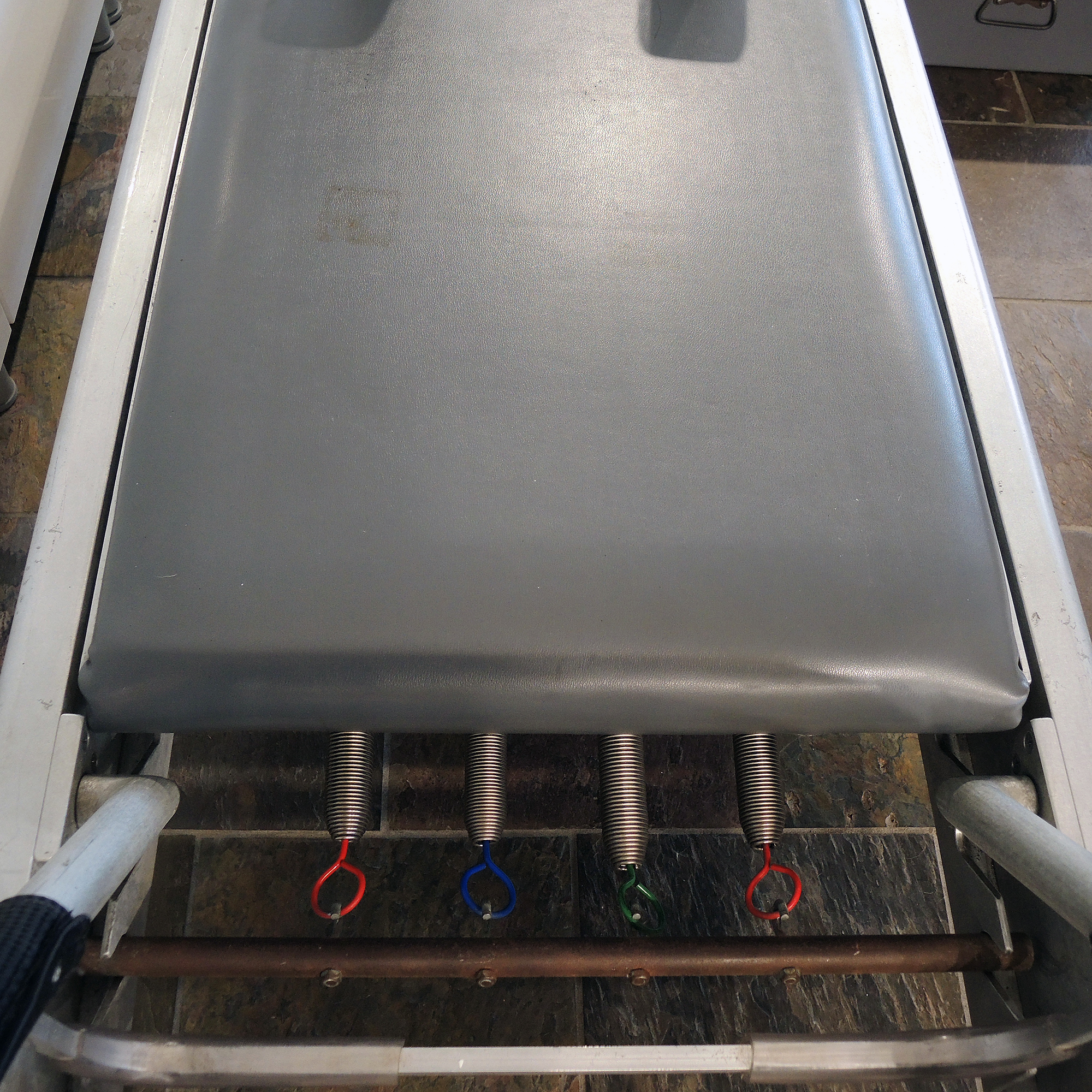 Gratz 86" Classic Reformer Pilates Machine