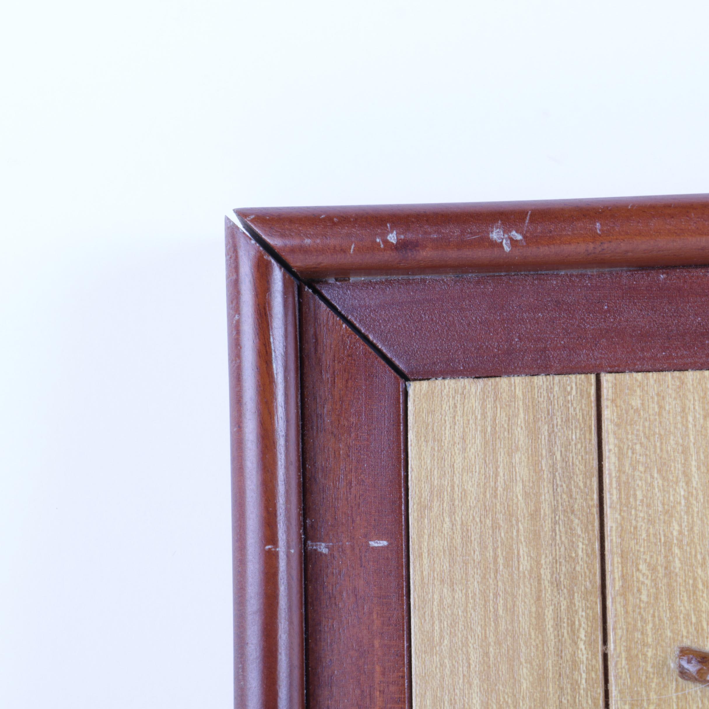 Ricci Carlo Wine-Themed Wooden Panel