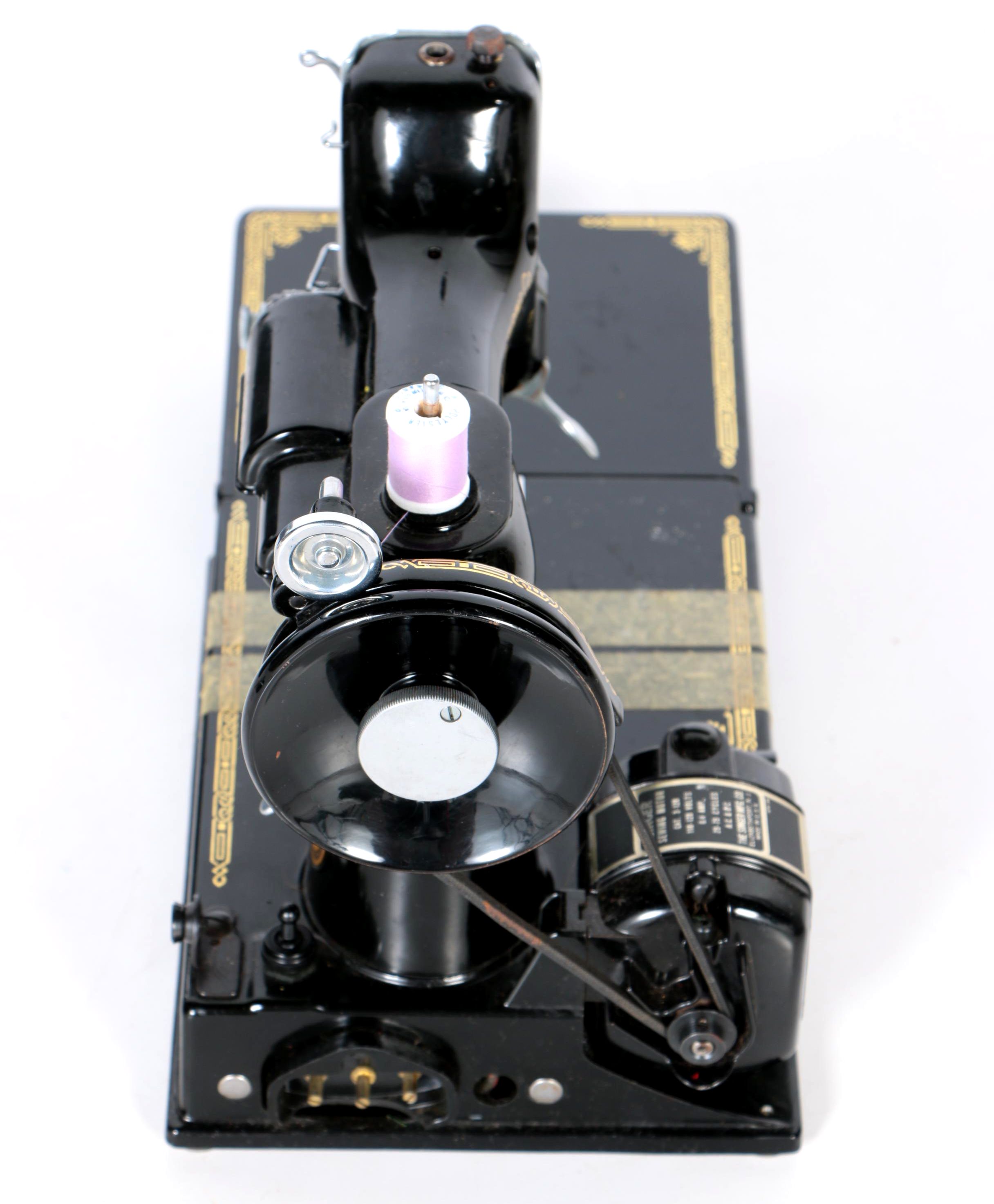 Vintage Featherweight Singer Sewing Machine