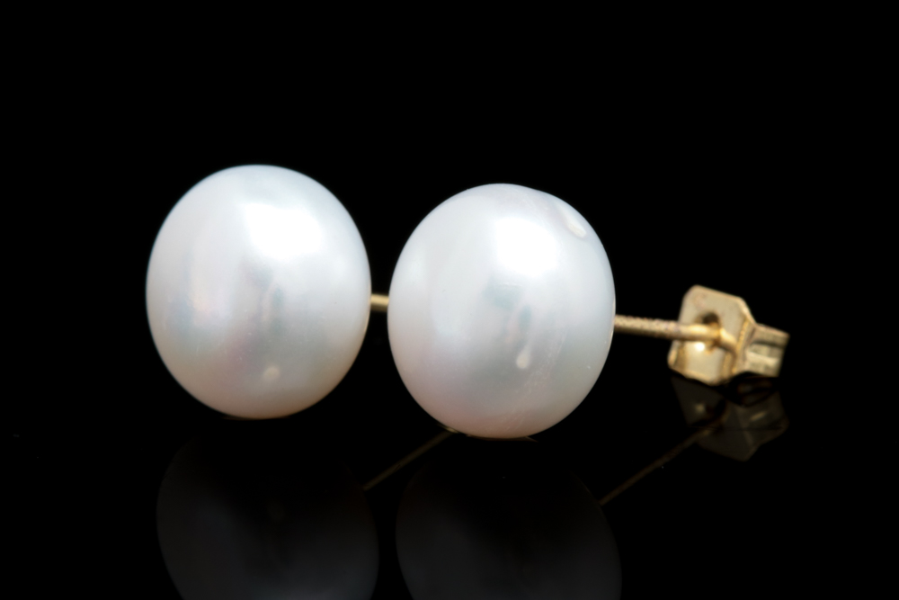 14K Yellow Gold and Pearl Stud Earrings