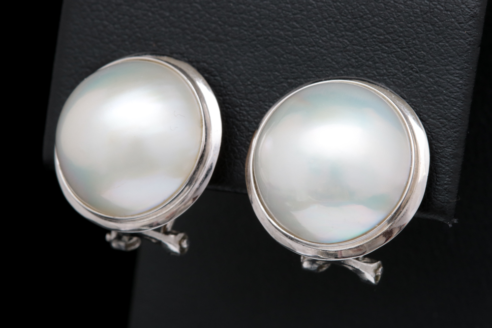 14K White Gold and Mabé Pearl Earrings