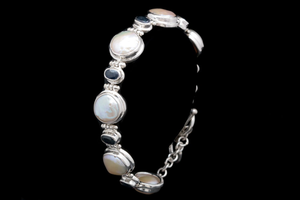Sterling SIlver, Mabé Pearl and Blue Sapphire Bracelet