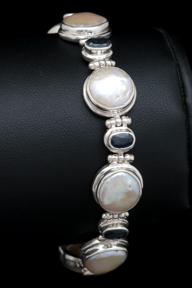 Sterling SIlver, Mabé Pearl and Blue Sapphire Bracelet