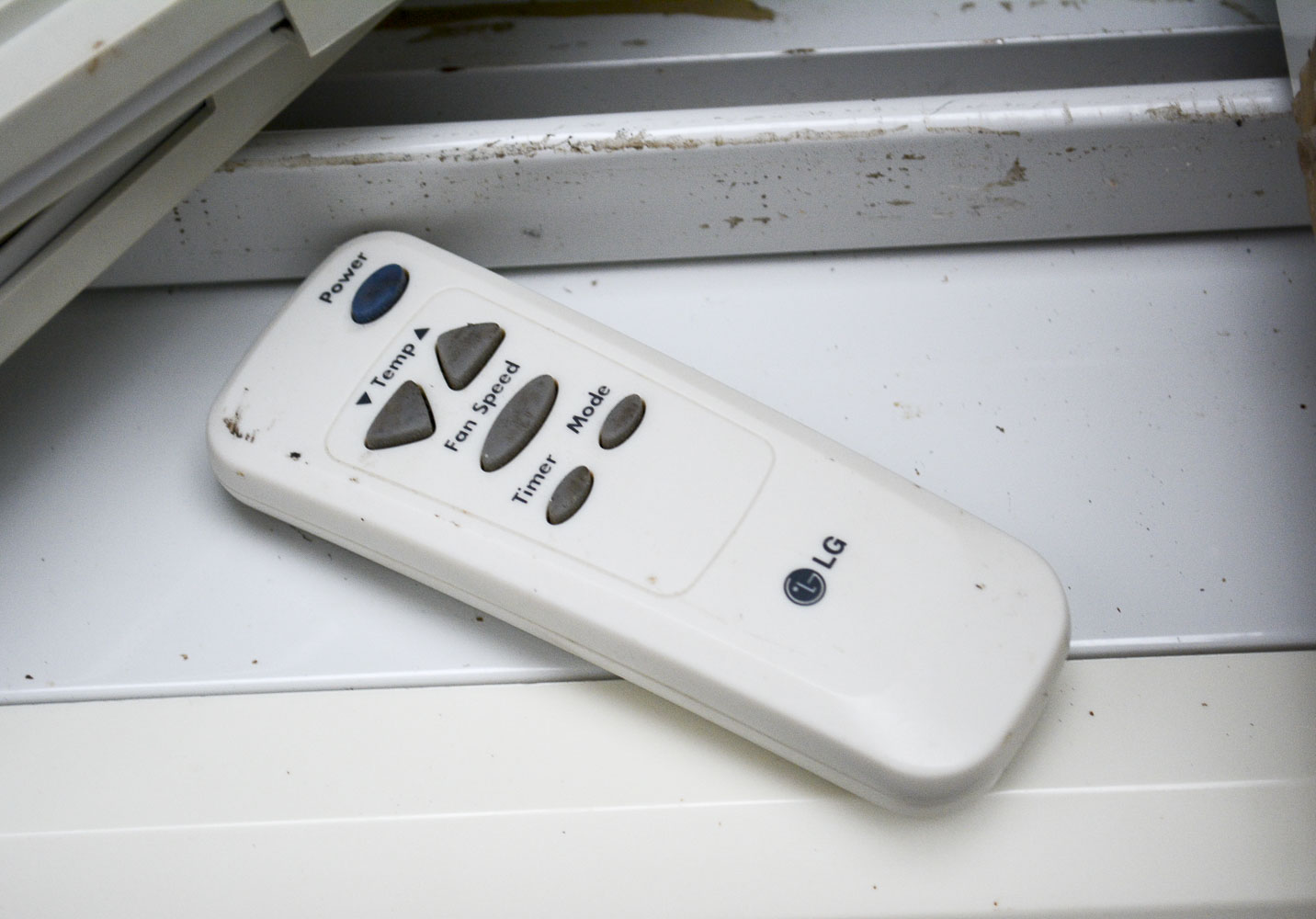 Frigidaire, LG and GoldStar Room Air Conditoners