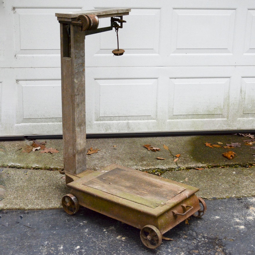 Vintage U.S. Standard Grocer's Scale