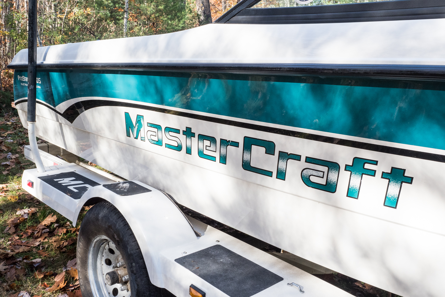 1998 Mastercraft "ProStar 205" Ski Boat with Trailer