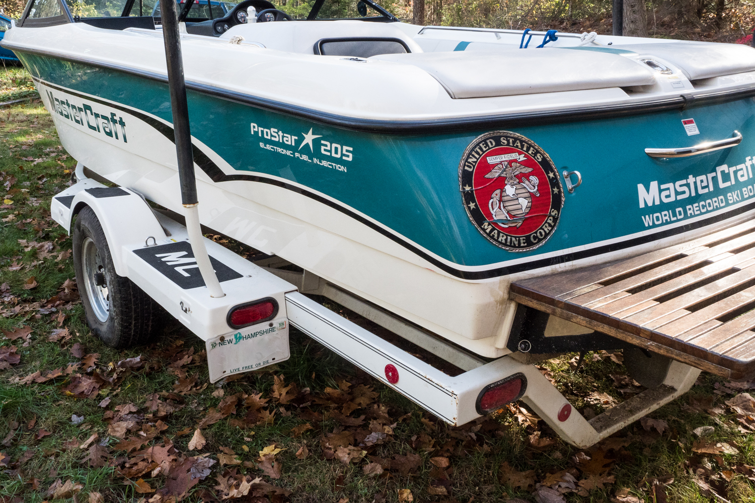 1998 Mastercraft "ProStar 205" Ski Boat with Trailer