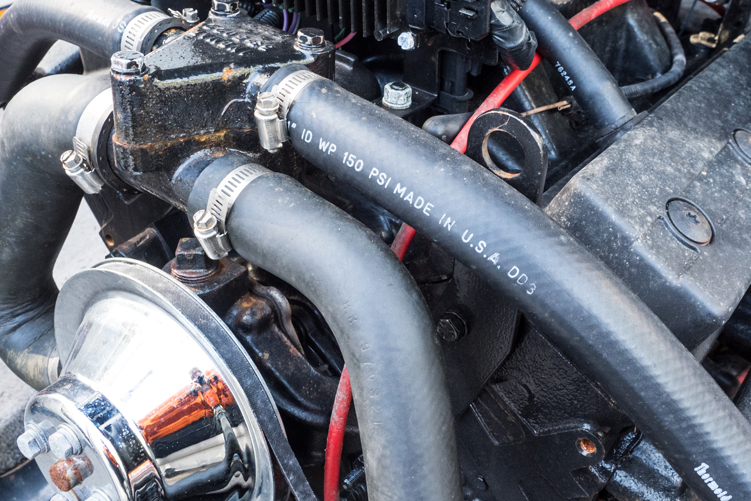 1998 Mastercraft "ProStar 205" Ski Boat with Trailer