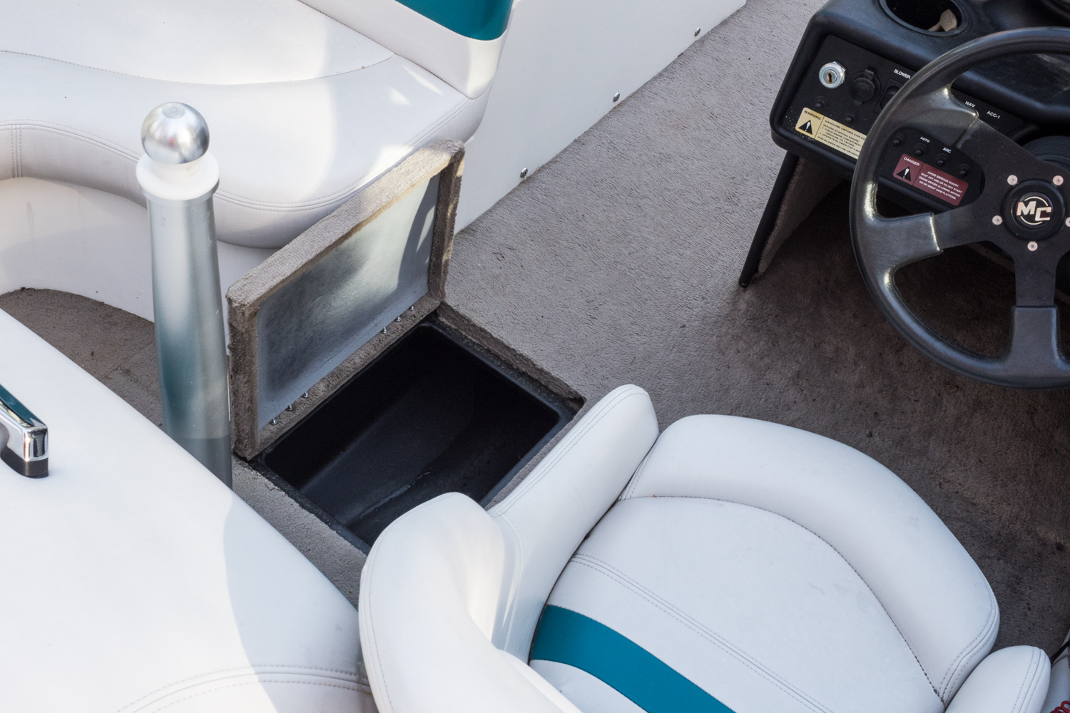 1998 Mastercraft "ProStar 205" Ski Boat with Trailer