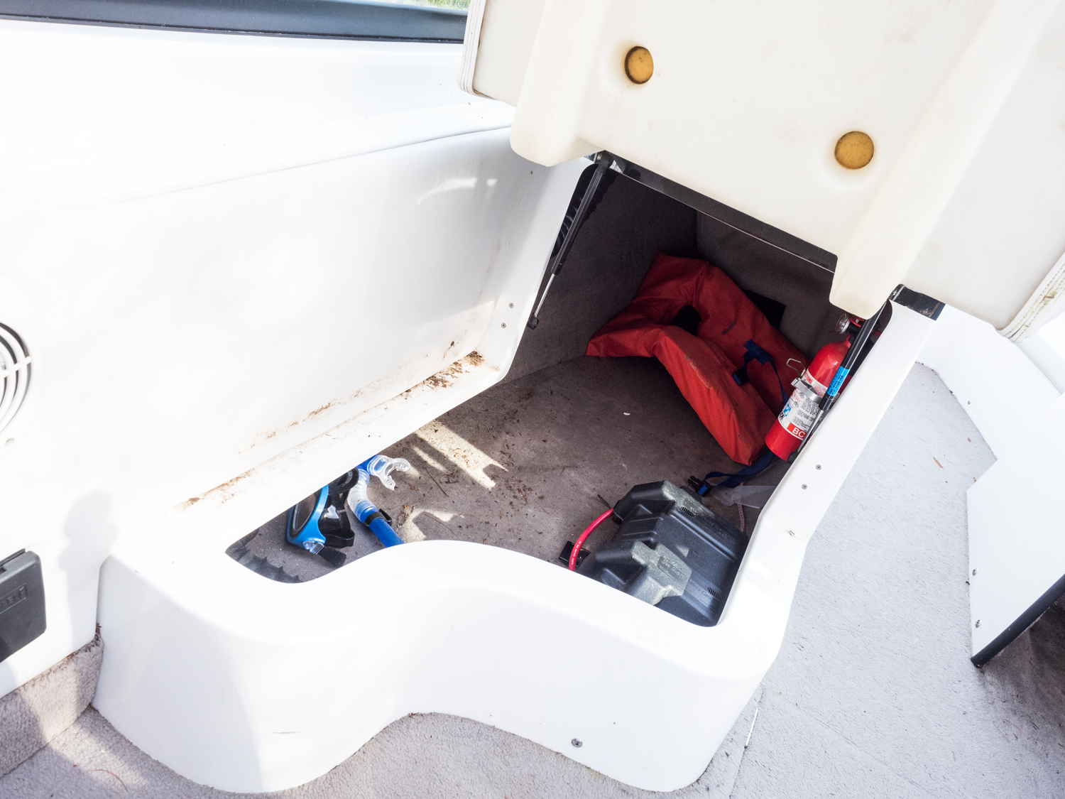 1998 Mastercraft "ProStar 205" Ski Boat with Trailer