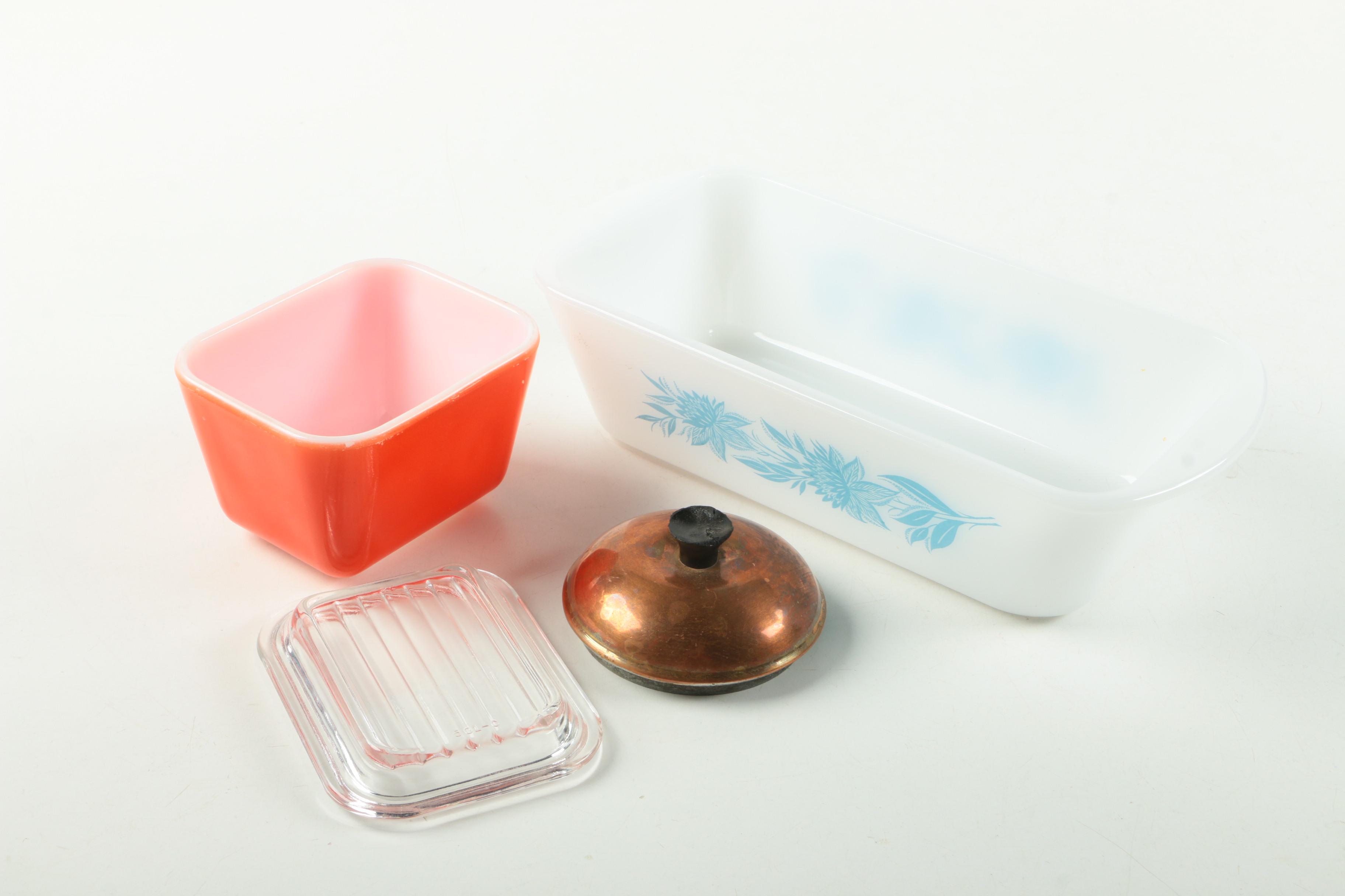 Vintage Glass Refrigerator Boxes Including Pyrex