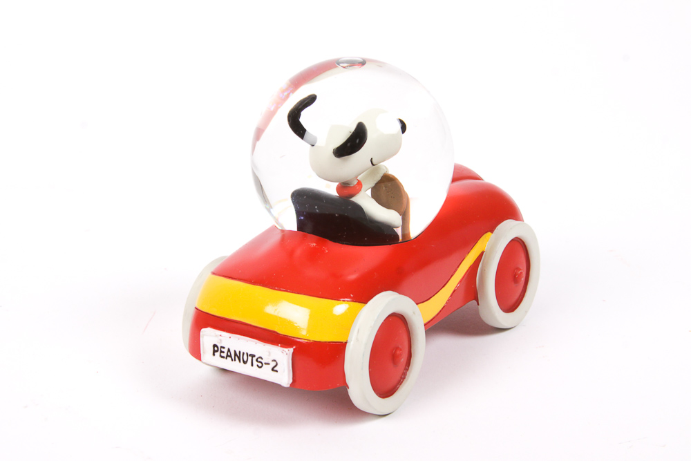 Hallmark "Peanuts" Character Snow Globes