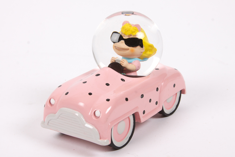 Hallmark "Peanuts" Character Snow Globes