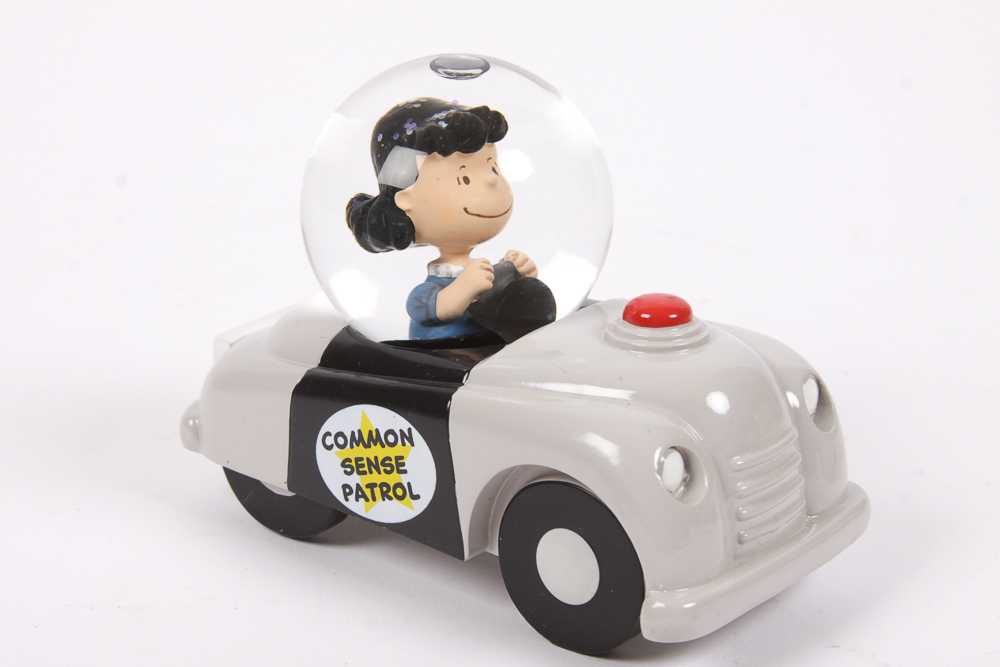 Hallmark "Peanuts" Character Snow Globes