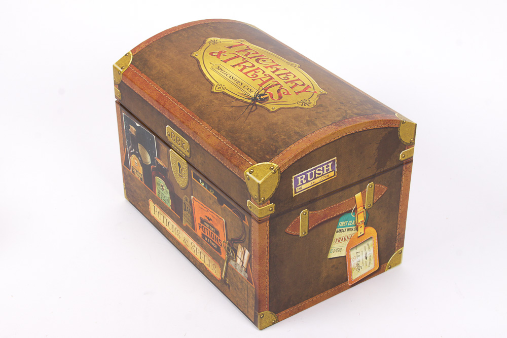 Halloween Hallmark Hauntington Collection