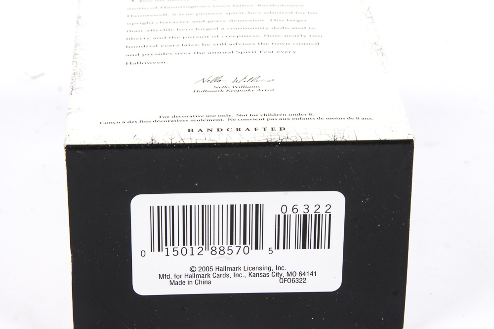 Halloween Hallmark Hauntington Collection